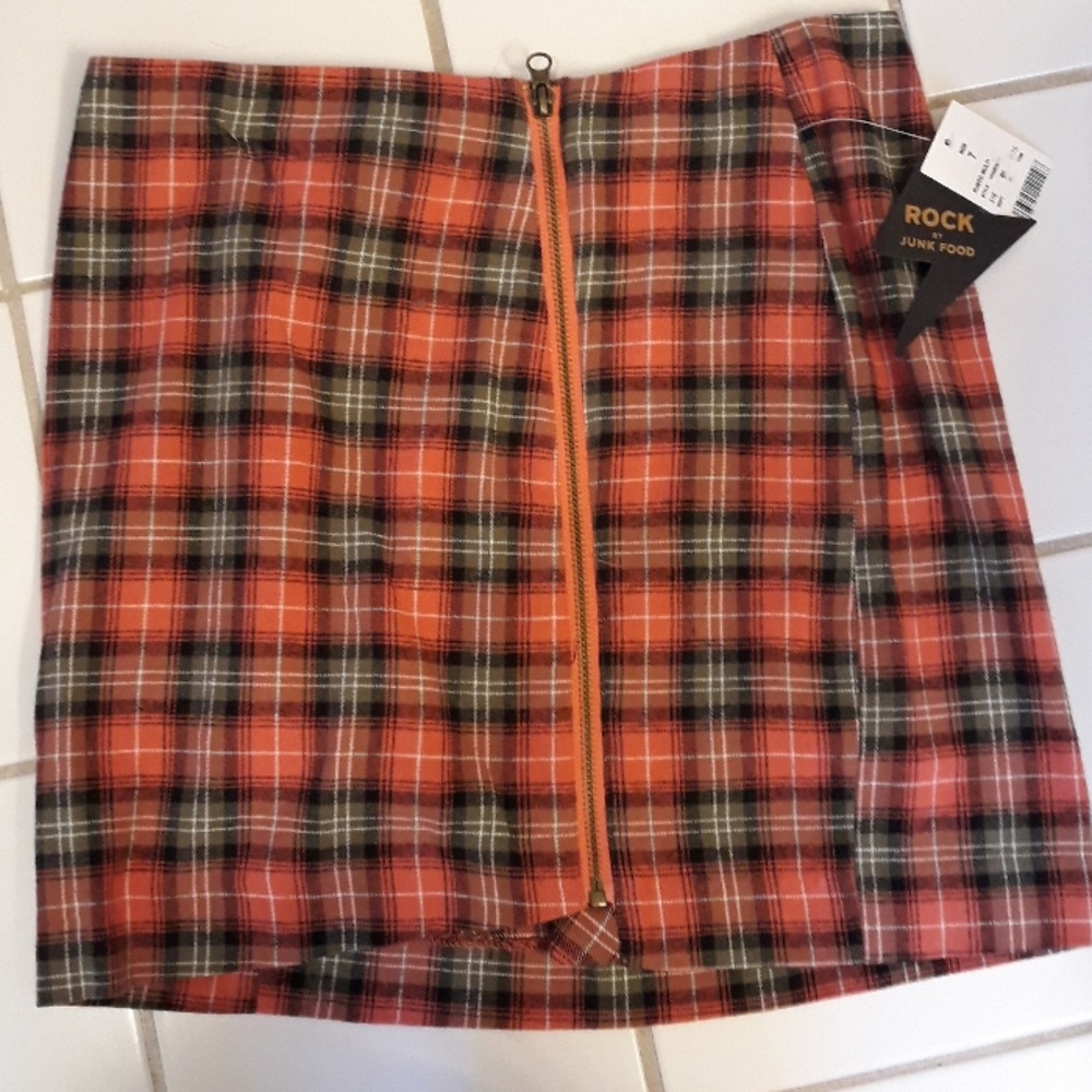 Pink, green and white printed skirt